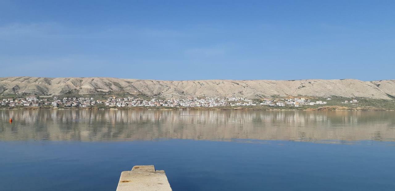Apartments Marzic Pag Town Exterior photo
